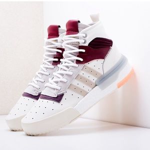 NWOB Adidas Rivalry RM